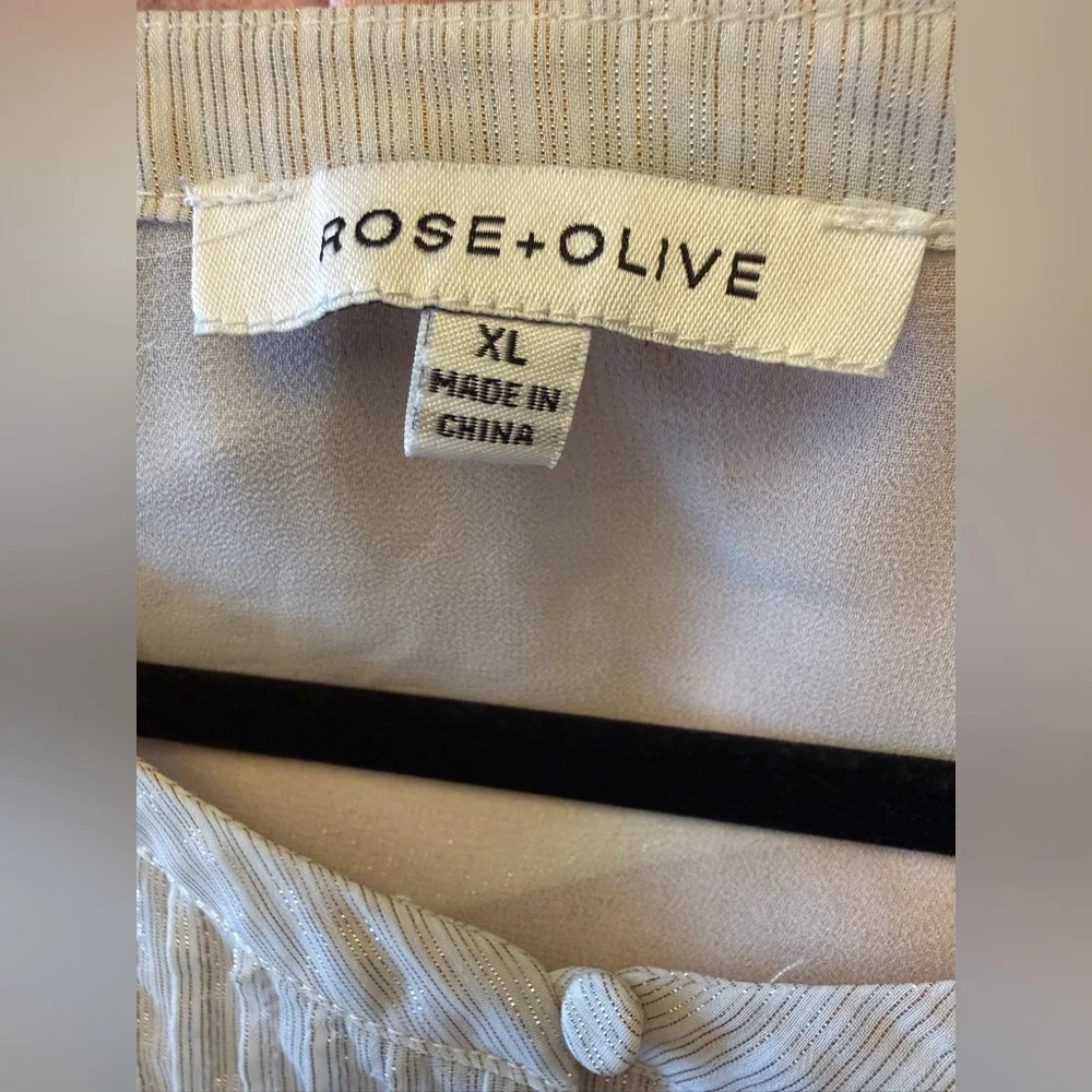 ROSE + OLIVE women’s beautiful blouse Sz XL ✨ - Picture 10 of 10